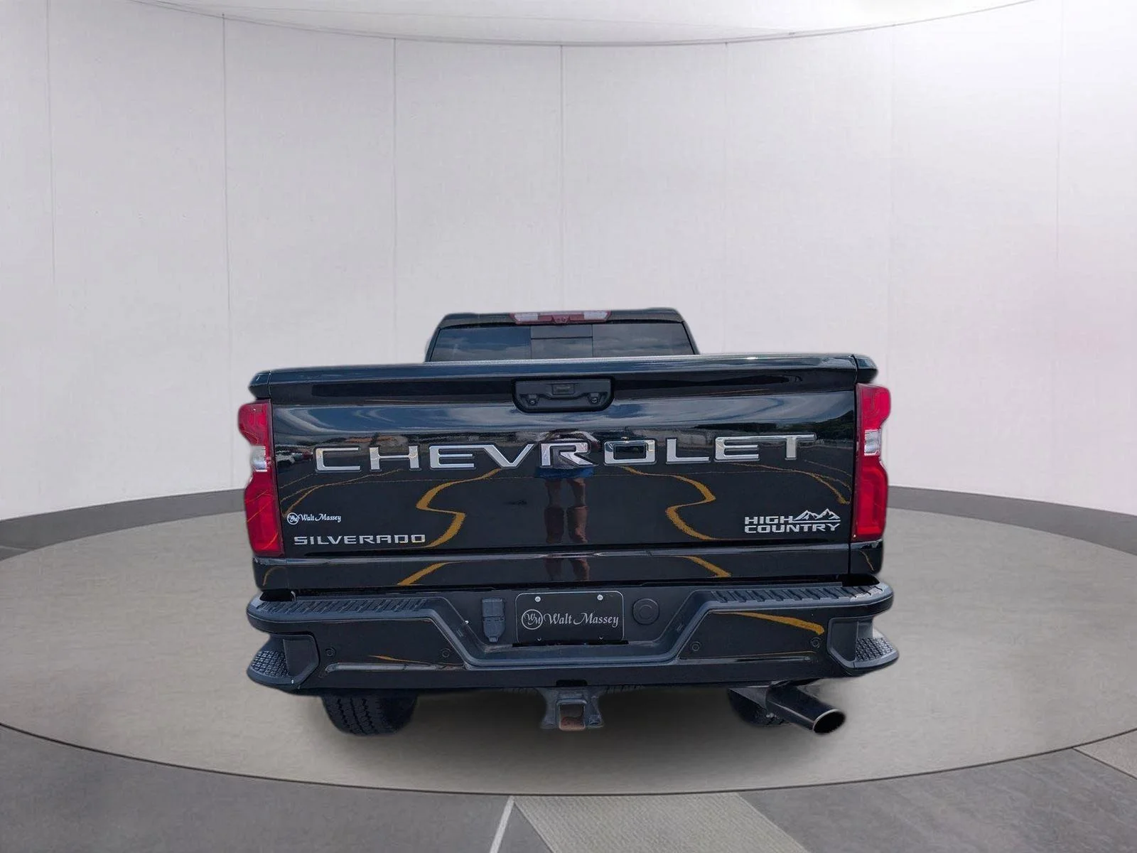 Used 2024 Black Chevrolet High Country image 4