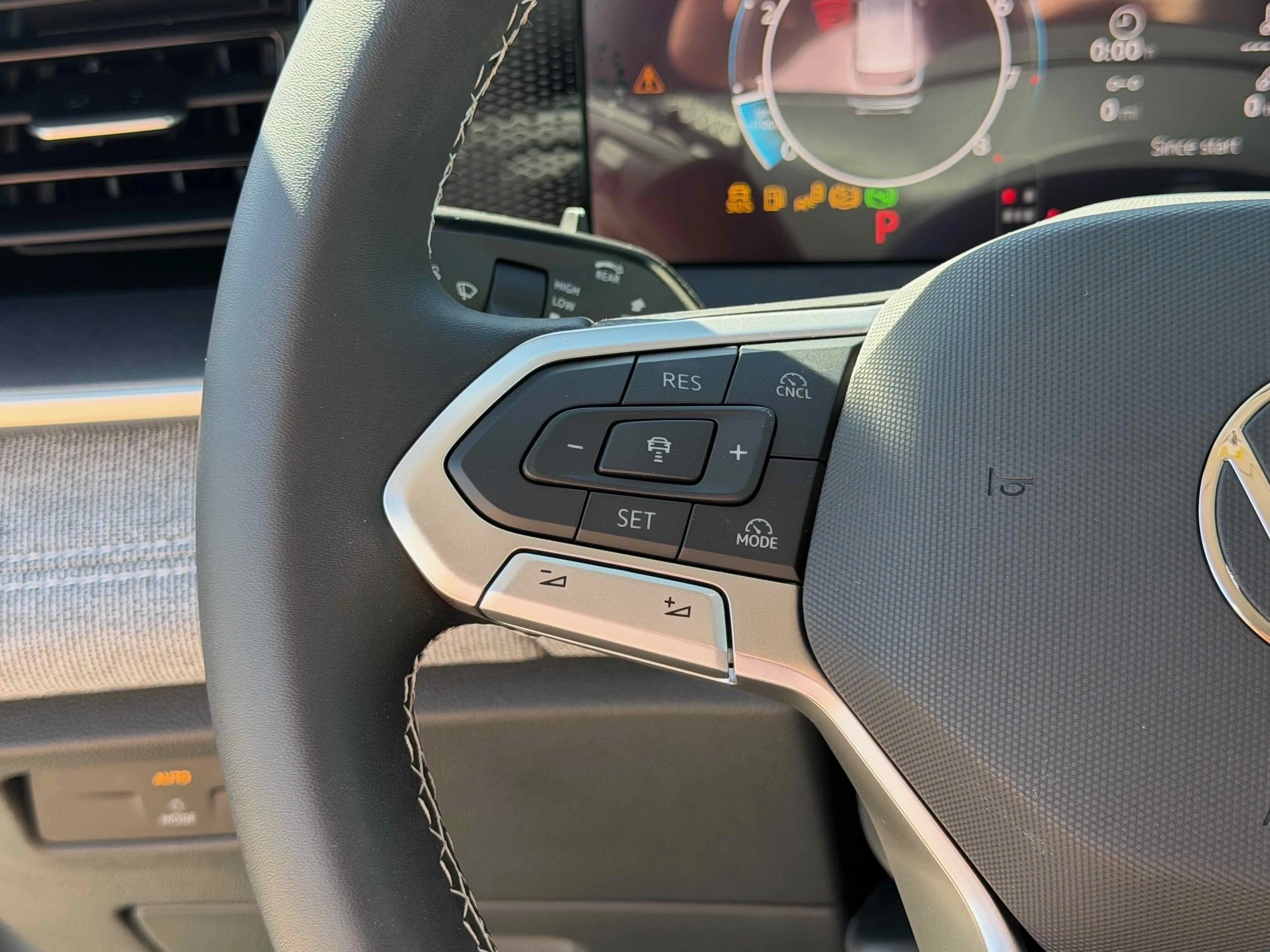 New 2026 Platinum Gray Volkswagen S image 16