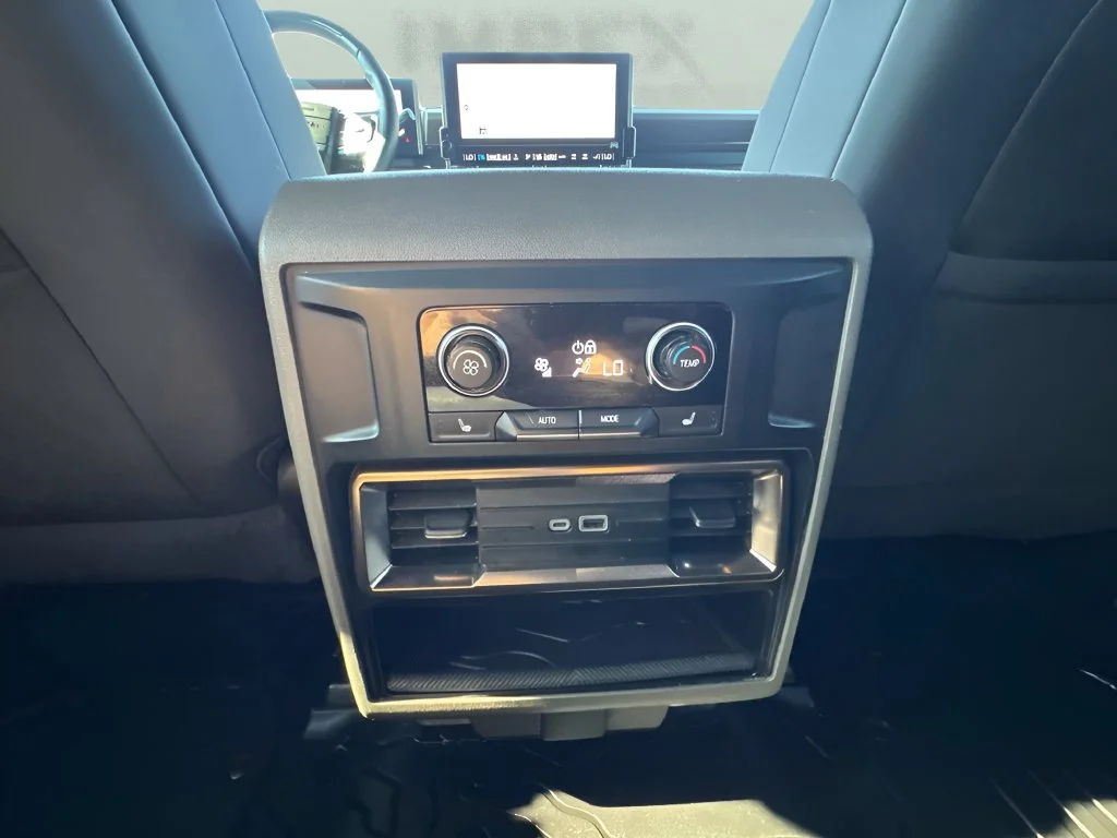 Used 2024 Black GMC 2X image 13