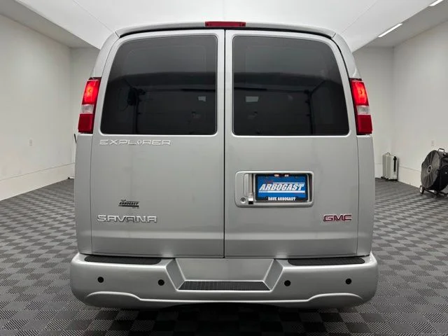 New 2026 Quicksilver Metallic GMC Explorer Limited SE image 9