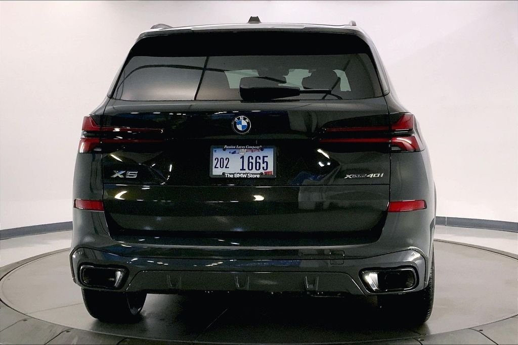 Used 2026 Dravit Grey Metallic BMW  image 3