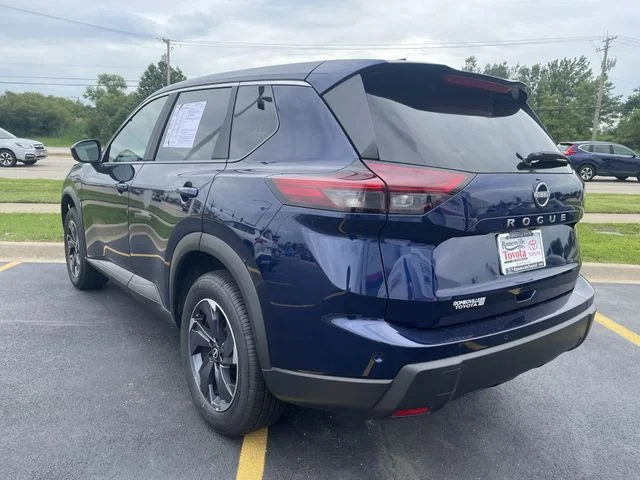 2025 Nissan Rogue SV - Photo 31