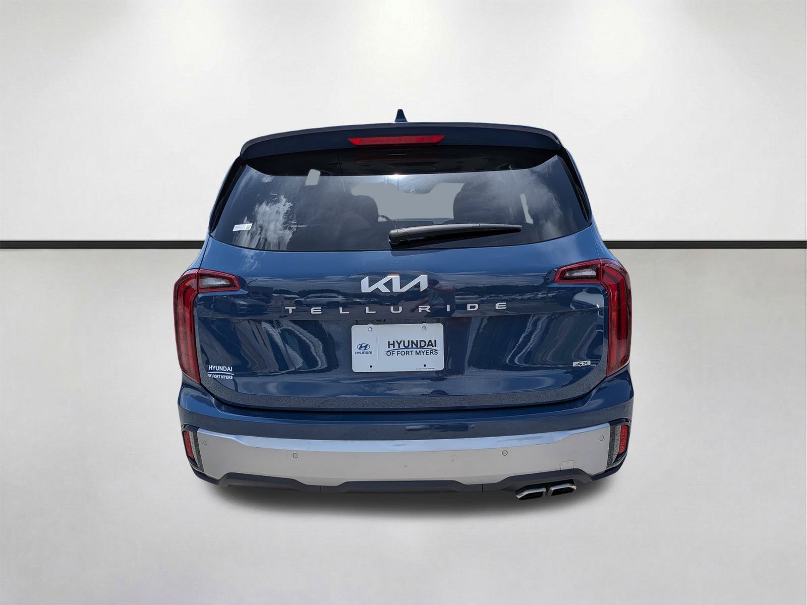 Used 2025 Midnight Lake Blue Kia S image 5