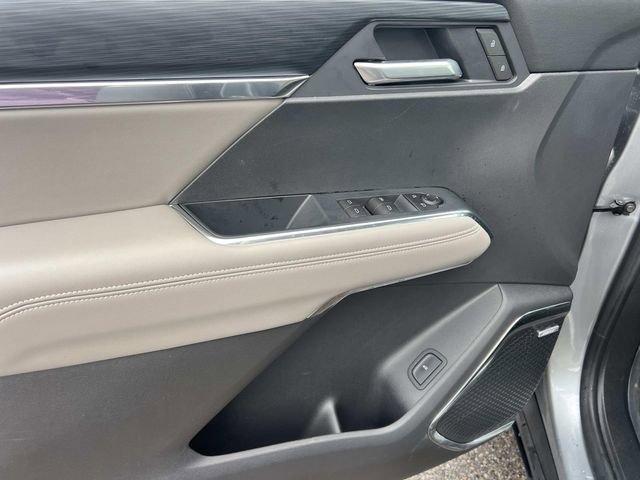 New 2026 Sterling Metallic GMC Elevation image 17