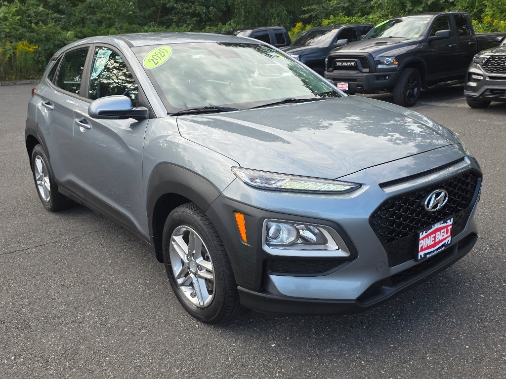 Used 2020 Sonic Silver Hyundai SE image 9