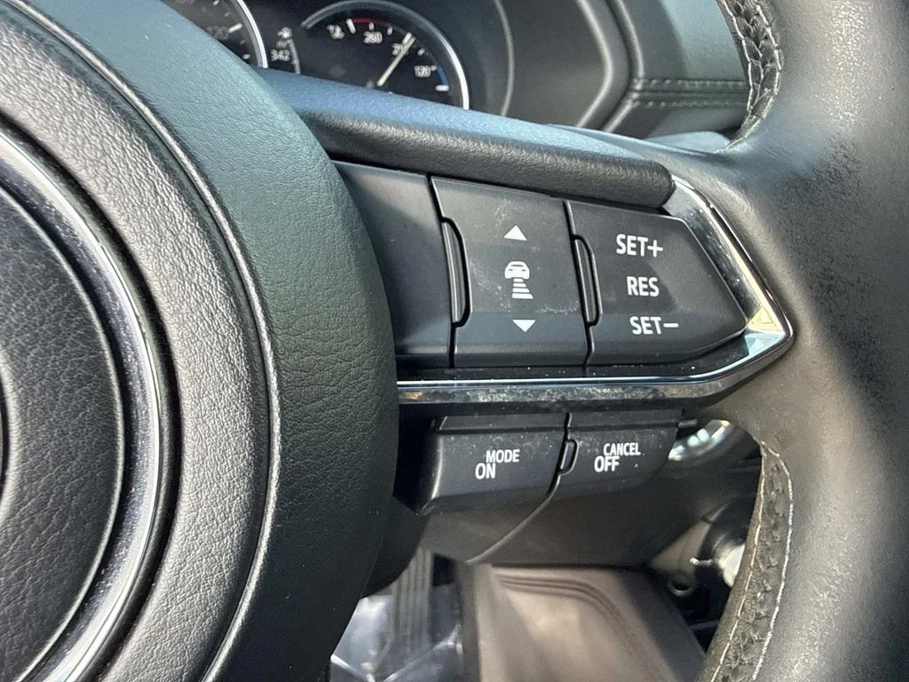 Used 2019 Silver Mazda Signature image 37