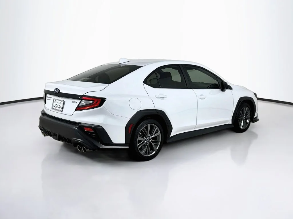 Used 2024 White Subaru Base image 7
