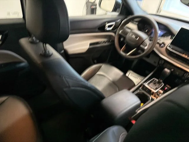 Used 2024 White Jeep Limited image 27