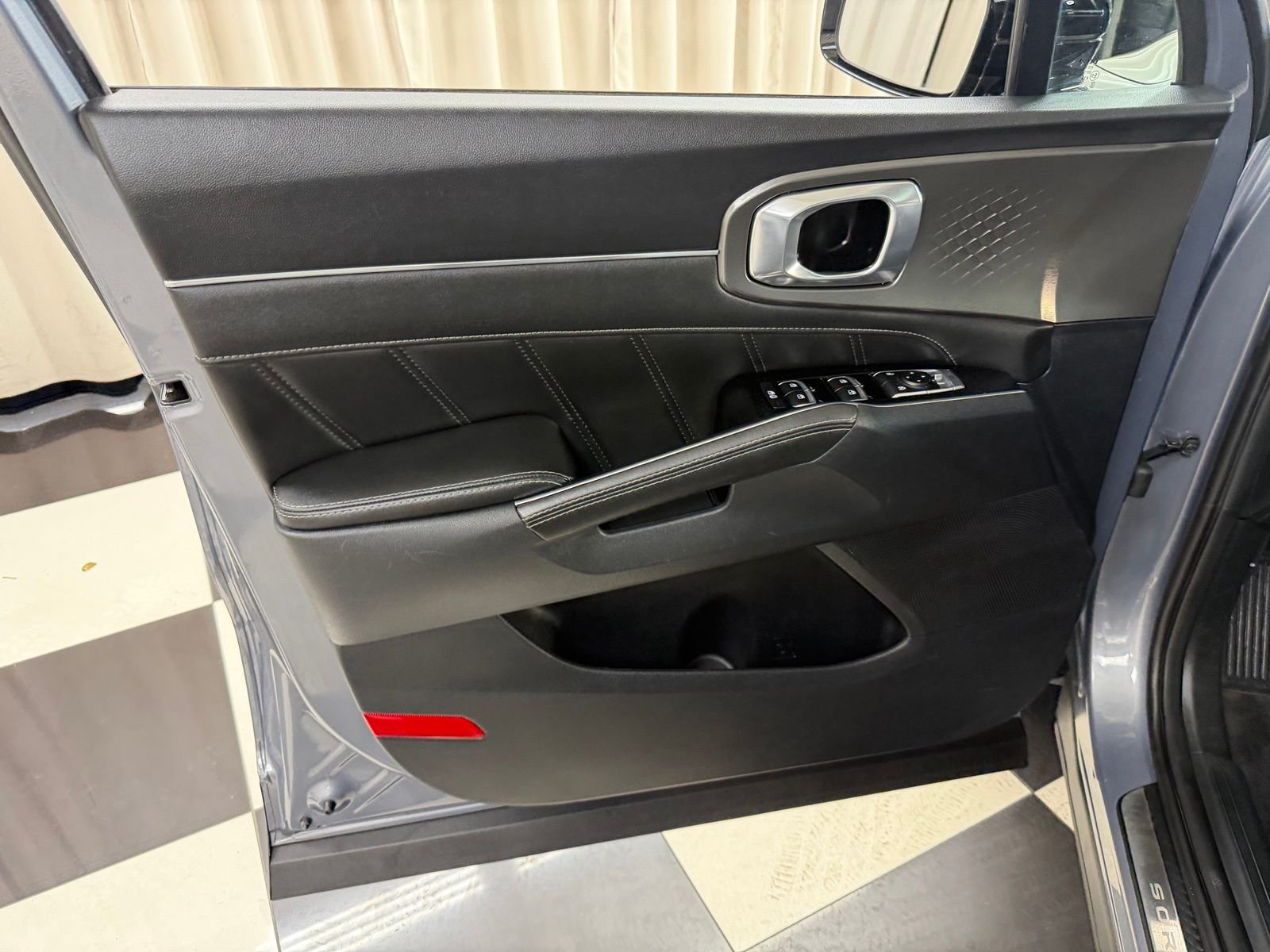 Used 2023 Silver Kia SX image 26