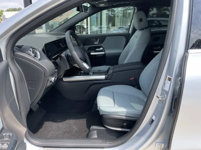 Used 2026 Silver Mercedes-Benz GLA 250 image 15