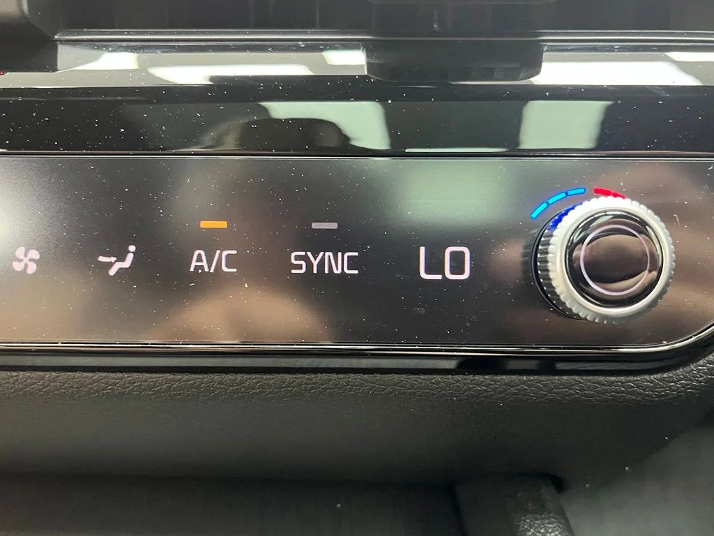 Used 2026 Black Kia X-Line image 7