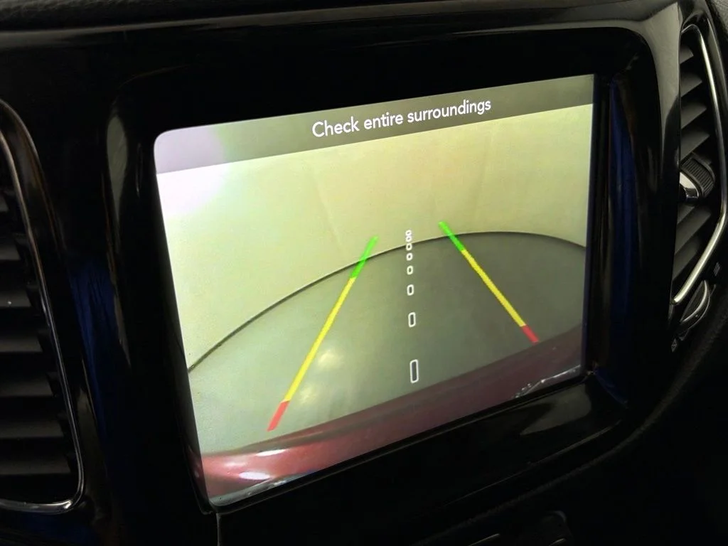 Used 2021 Red Jeep Limited image 27