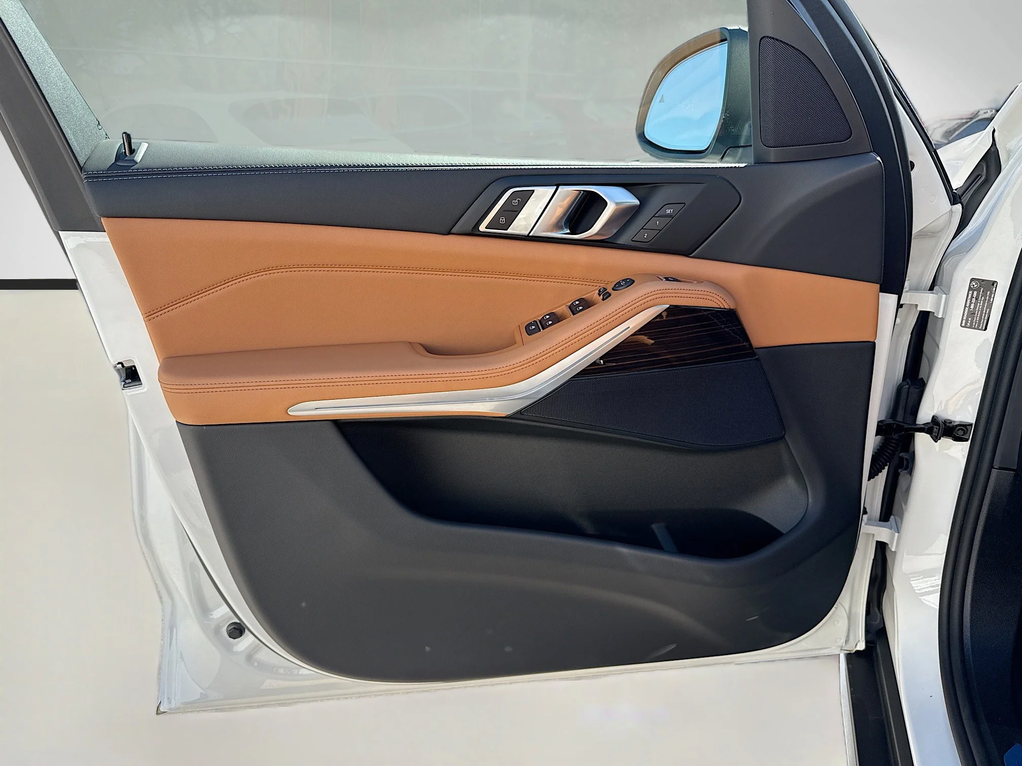 New 2026 Alpine White BMW sDrive40i image 22