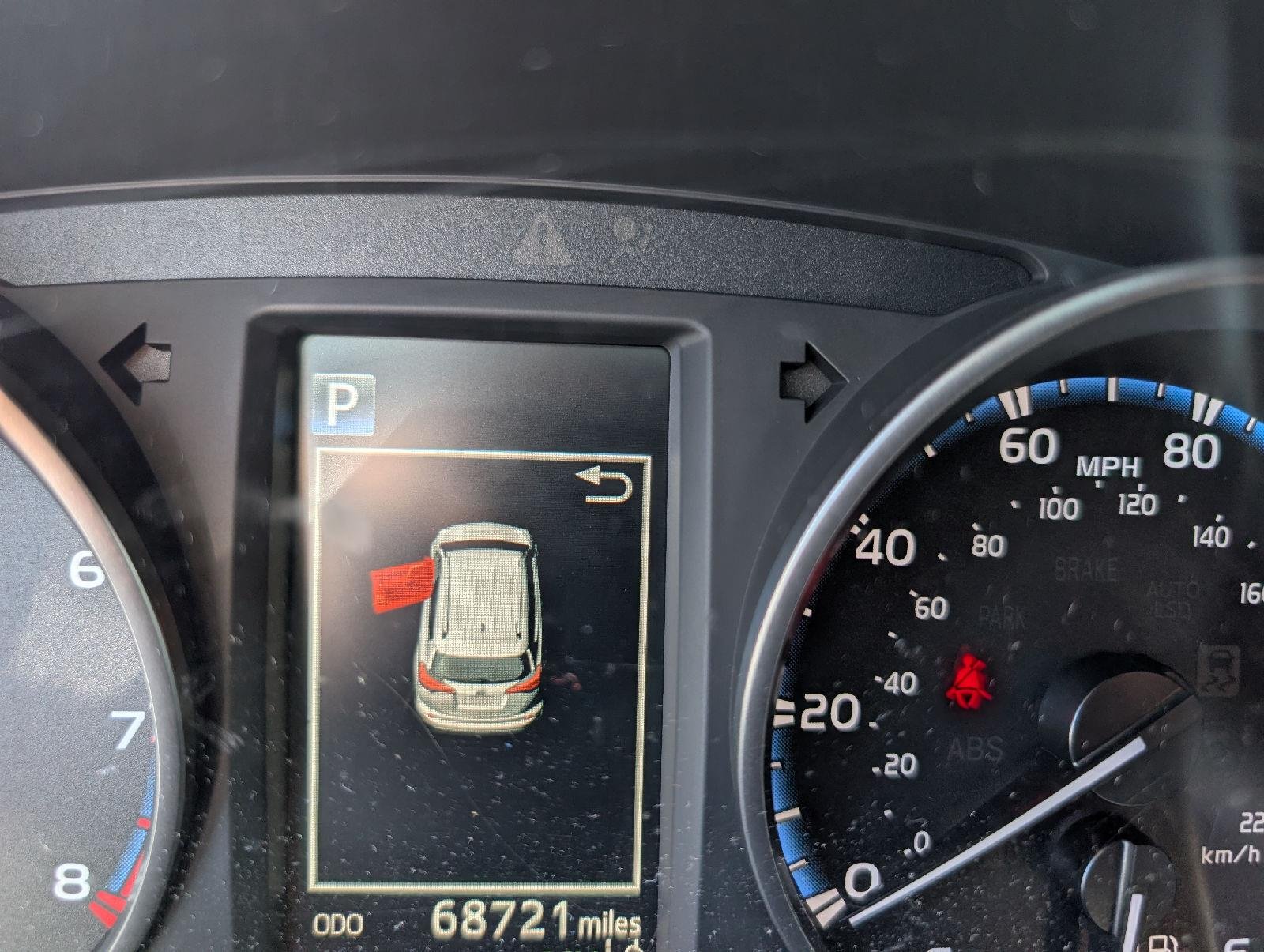 Used 2018 Magnetic Gray Metallic Toyota XLE image 13