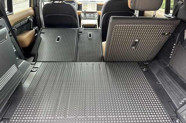 New 2026 Woolstone Green Land Rover X image 14