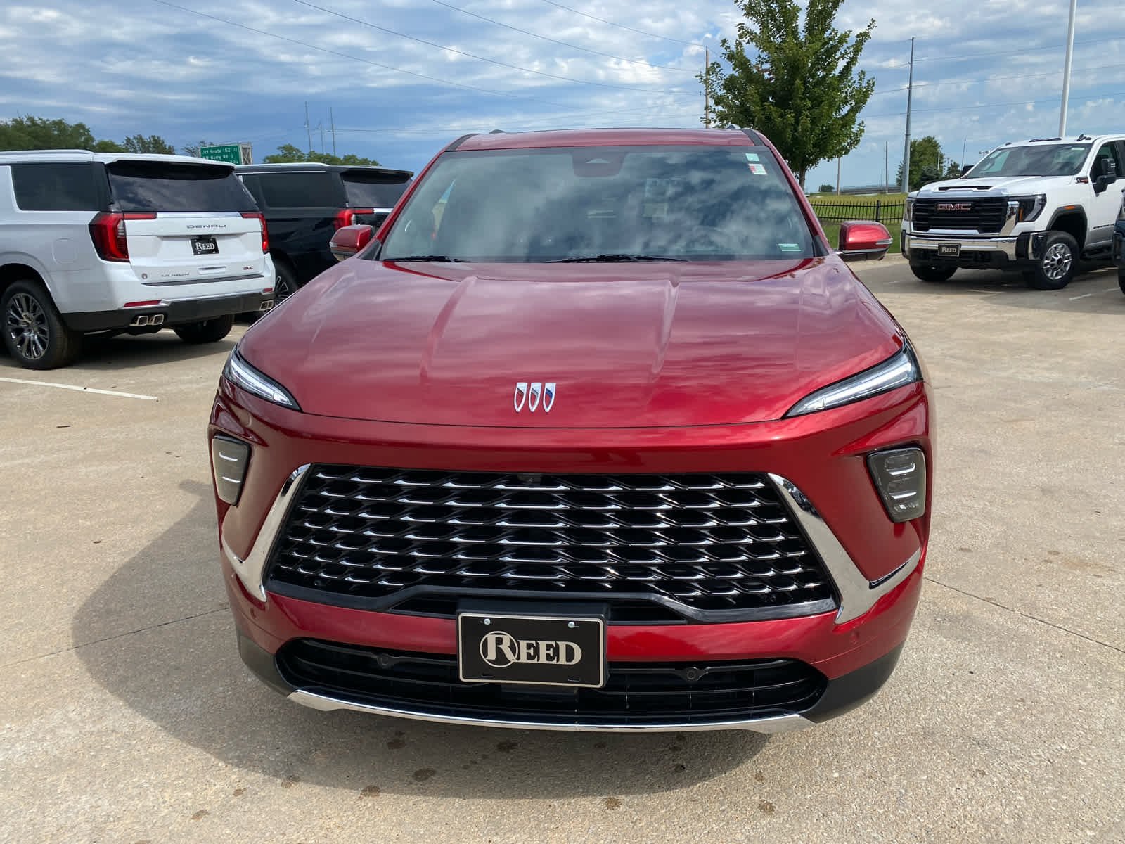 Used 2025 Buick Enclave Avenir with VIN 5GAEVCRS5SJ108271 for sale in Kansas City