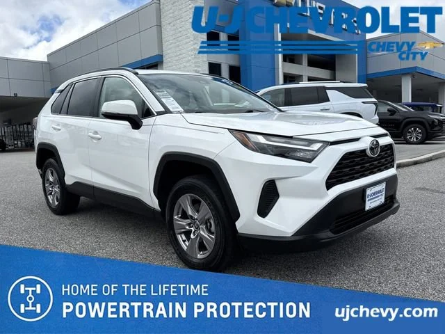 2025 Toyota RAV4 XLE AWD's photo