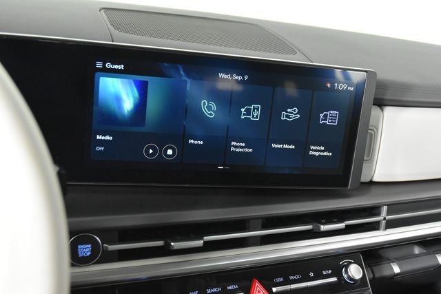 New 2027 Gray Hyundai SE AWD image 21
