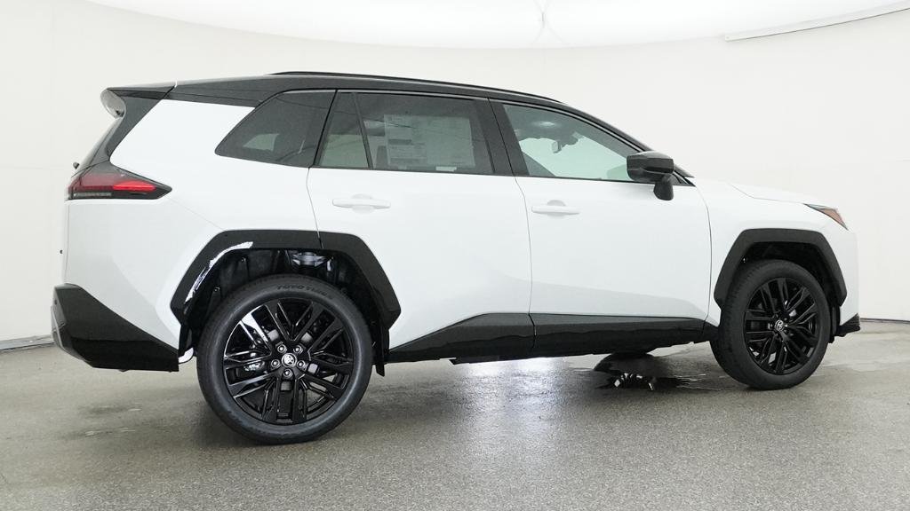 New 2026 Wind Chill Pearl with Midnight Black Metallic roof Toyota XSE image 11
