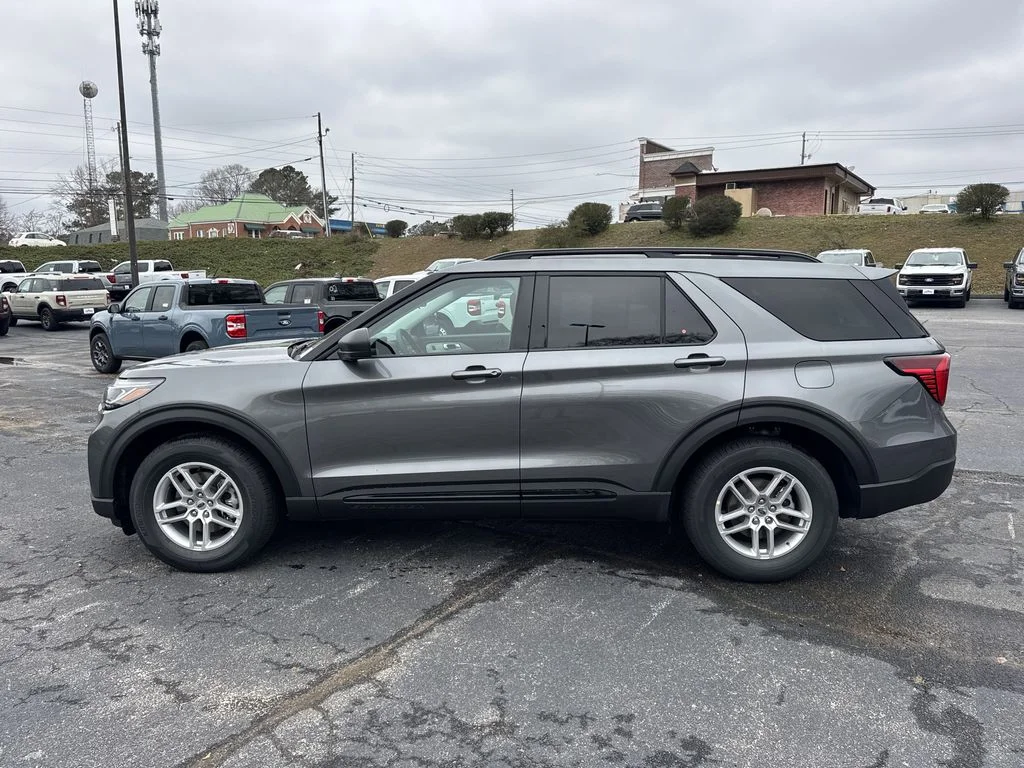 New 2026 Gray Ford Active image 4