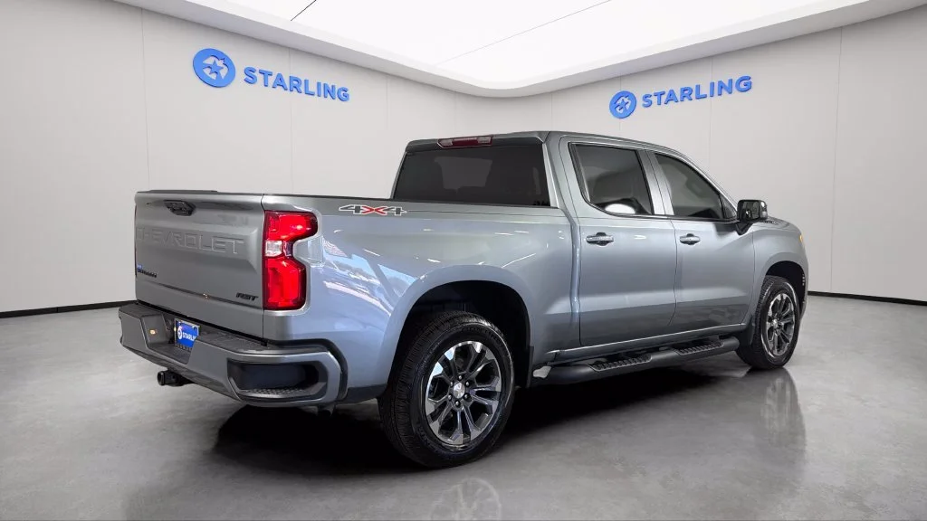 Used 2025 Sterling Gray Metallic Chevrolet RST image 9