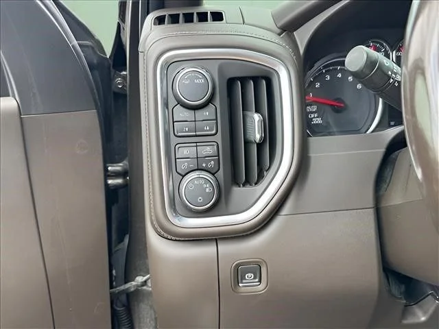 Used 2021 Brown Chevrolet LT Trail Boss image 18
