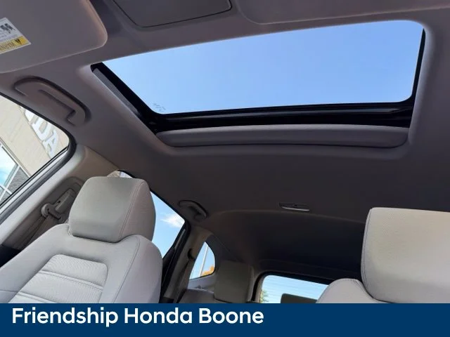Used 2018 Silver Honda EX image 28