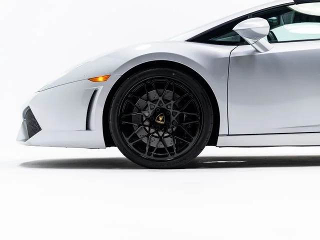 Used 2011 Silver Lamborghini LP560-4 image 9
