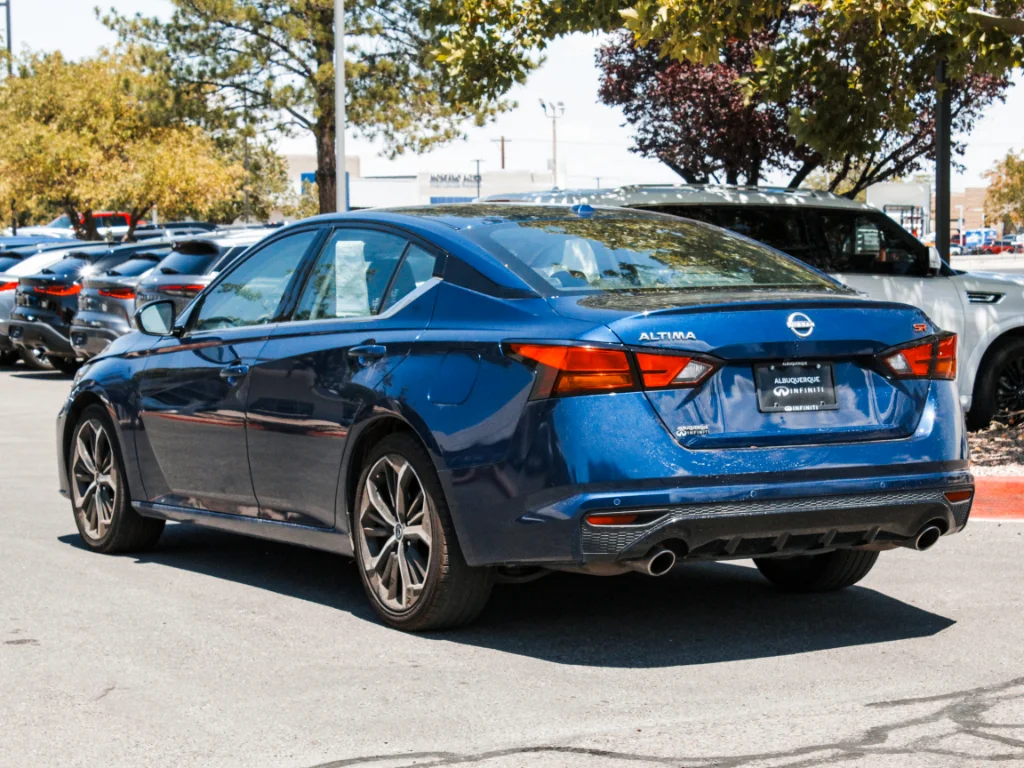 Used 2024 Deep Blue Pearl Nissan 2.5 SR image 7
