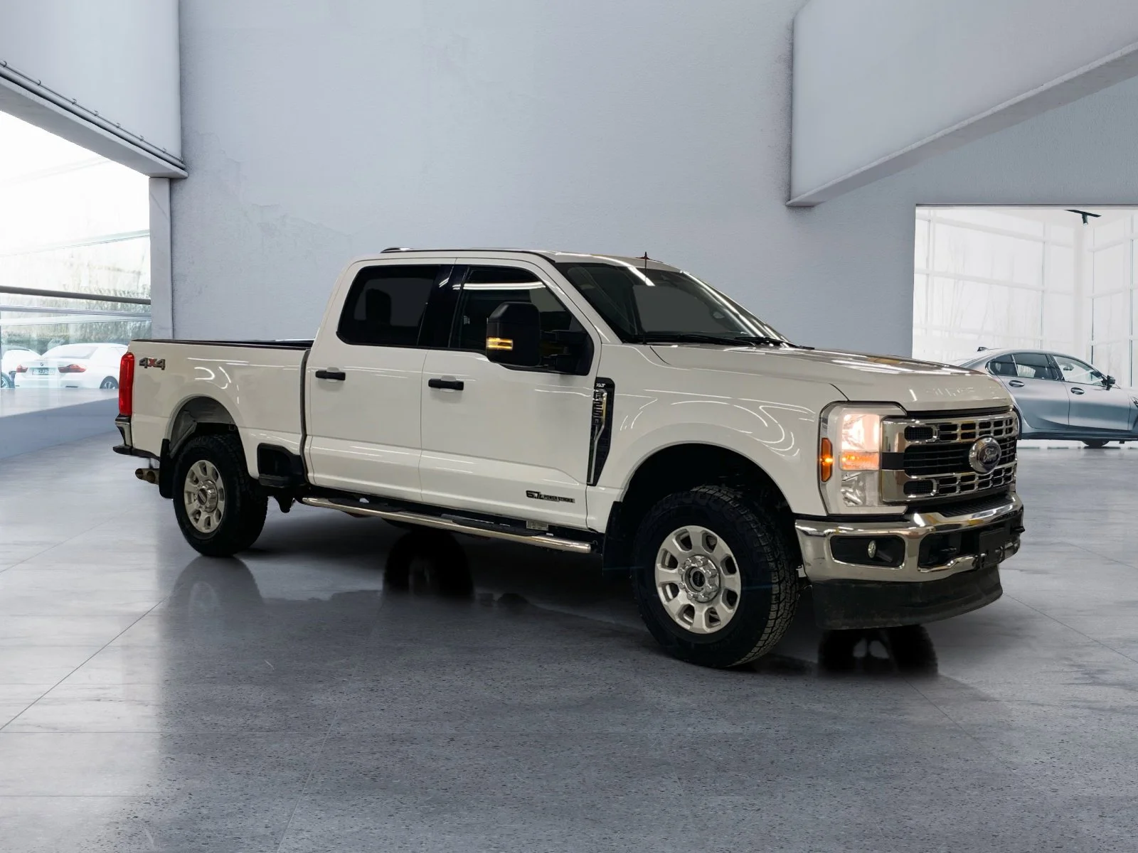 Used 2024 Oxford White Ford XLT image 7