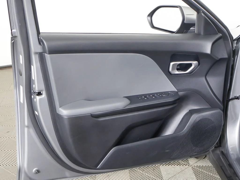 Used 2025 Gray Kia LXS image 21