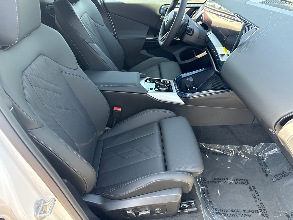 New 2026 Alpine White BMW 30 xDrive image 13