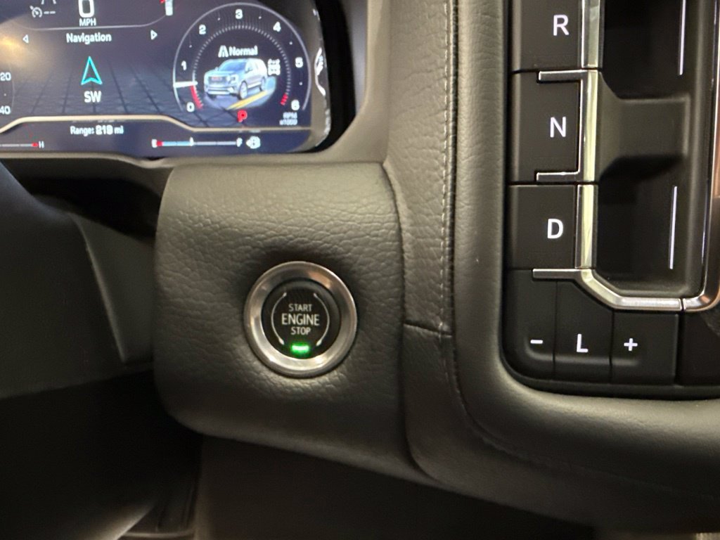 Used 2022 Black GMC Denali image 36