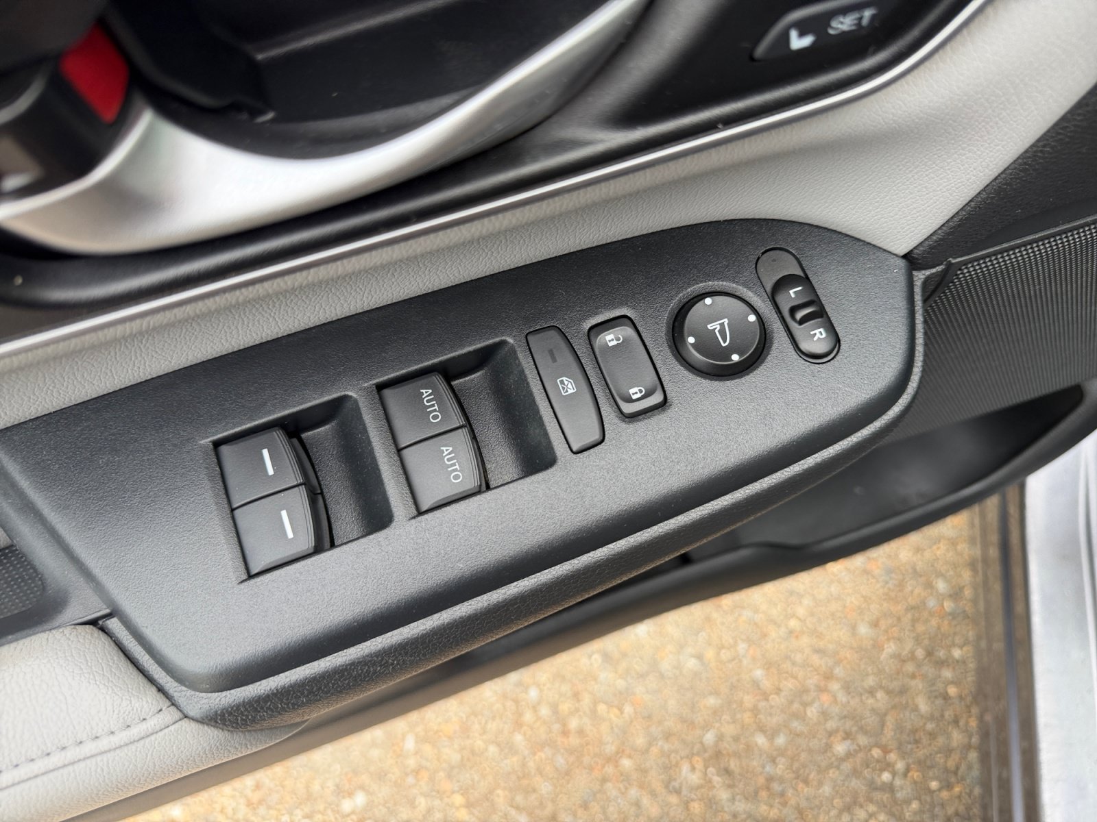 Used 2017 Gray Honda EX-L image 30