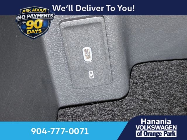 New 2026 Silver Volkswagen 2.0T SE w/Technology image 26