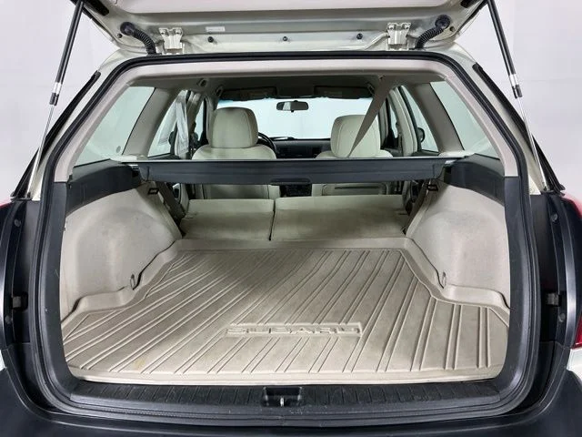 Used 2006 Champagne Gold Opal Subaru 2.5i image 24