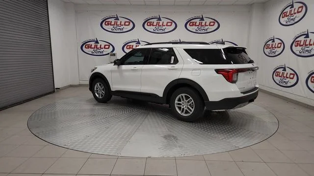 New 2026 Star White Metallic Tri-Coat Ford Active image 8