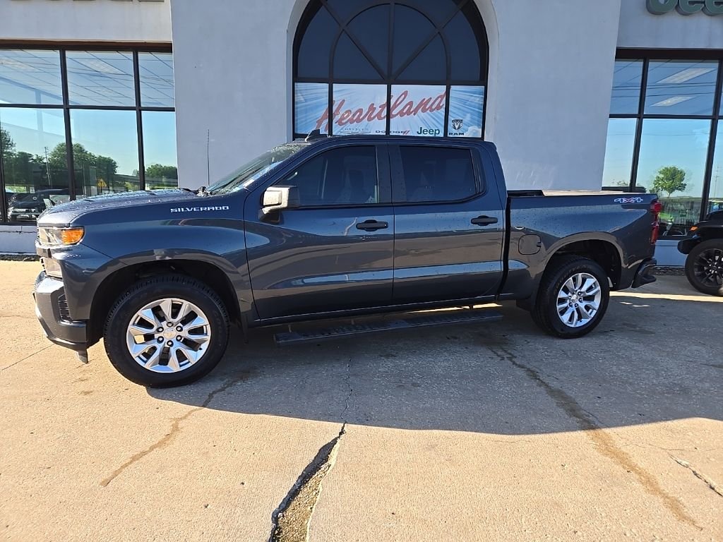 Used 2021 Gray Chevrolet Custom image 5