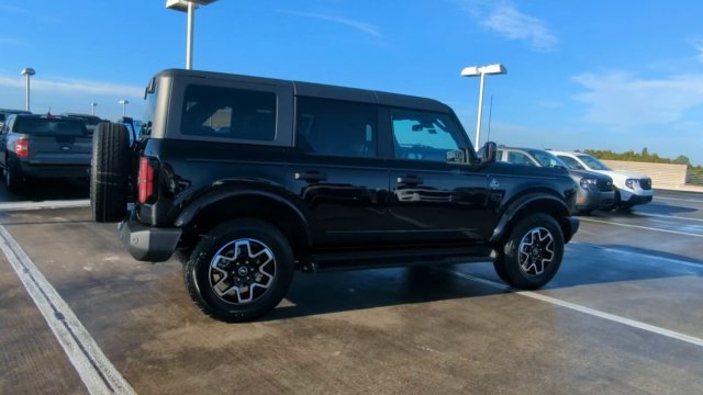 New 2026 Shadow Black Ford Outer Banks® image 95