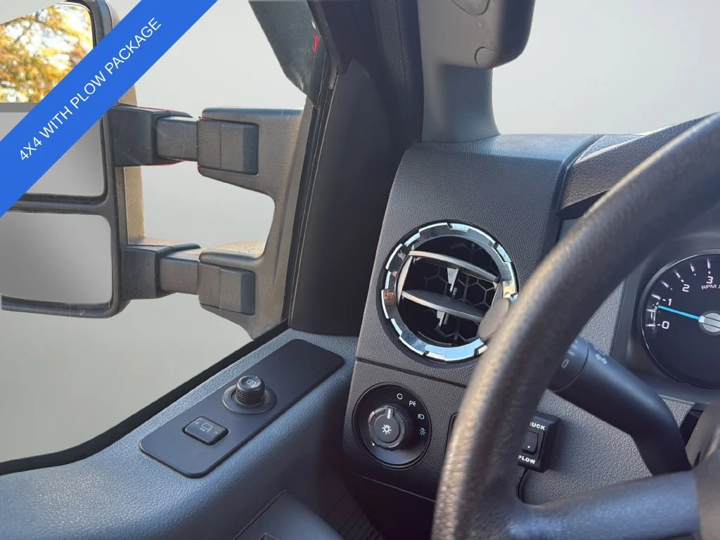 Used 2014 Black Ford XLT image 23
