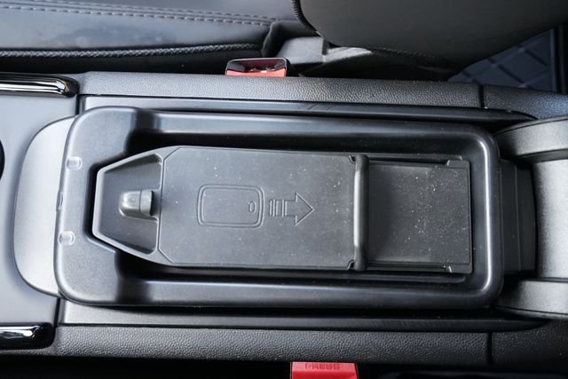 Used 2022 Black MINI Clubman image 42