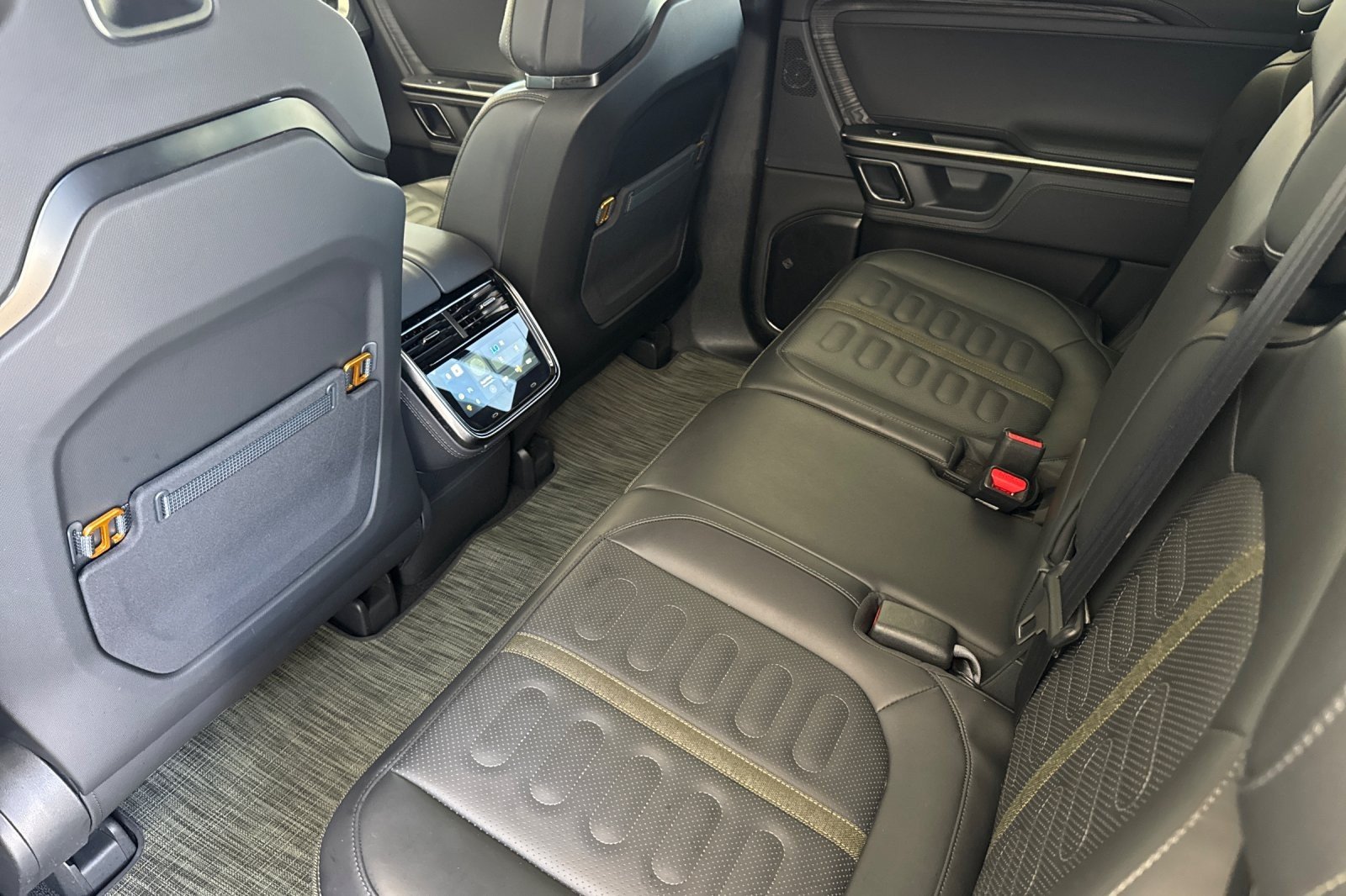 Used 2024 GRAY Rivian Adventure image 11
