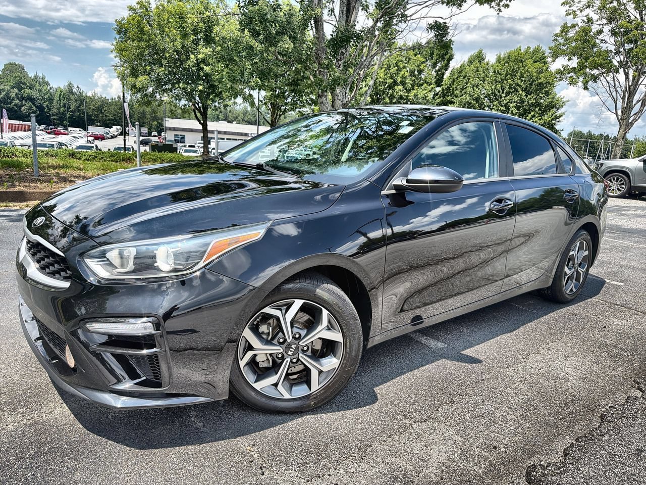 Used 2021 Black Kia LXS image 1
