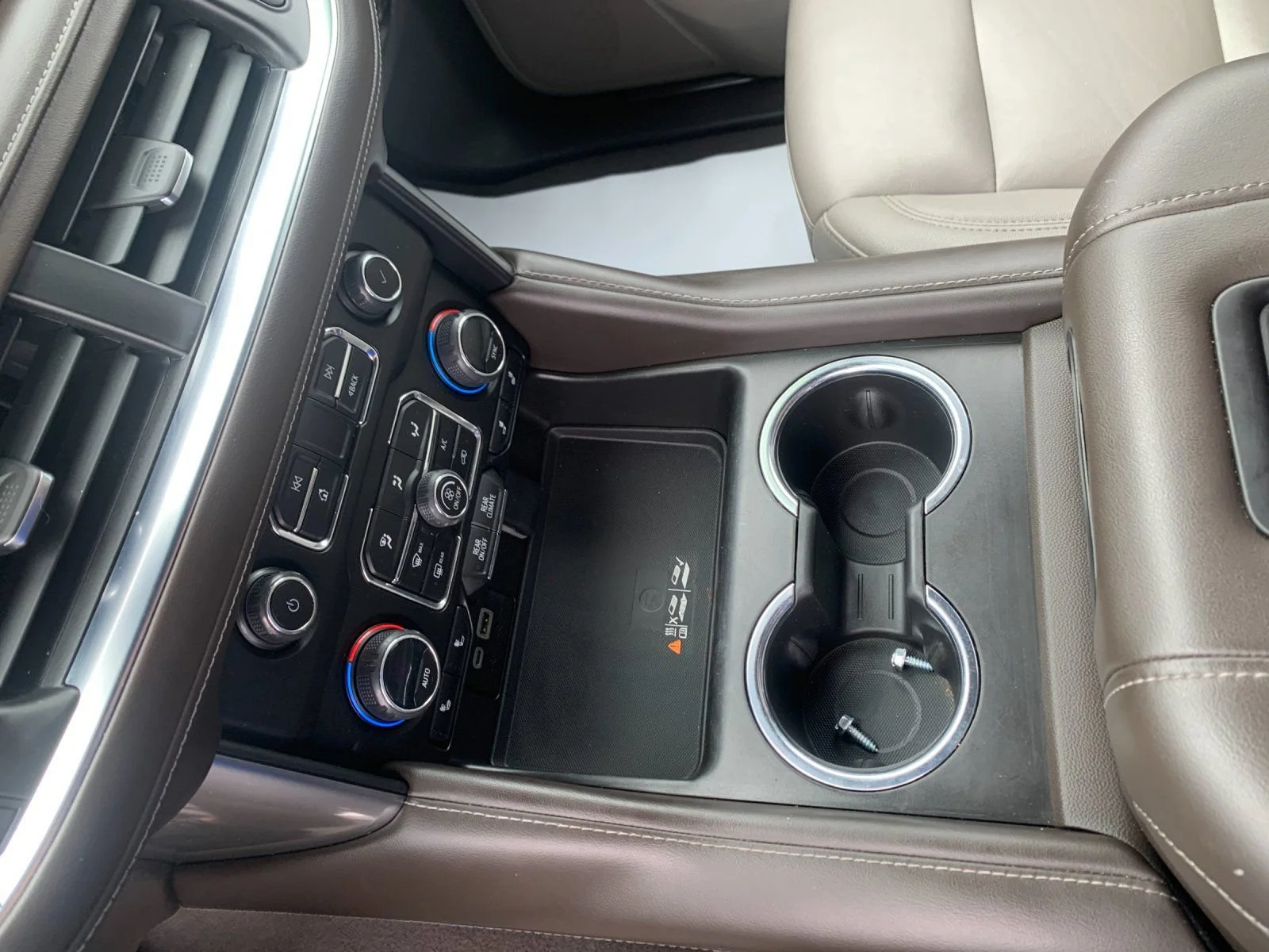 Used 2023 Summit White Chevrolet Z71 image 23