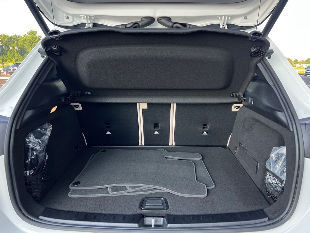New 2026 Polar White Mercedes-Benz GLA 250 image 7
