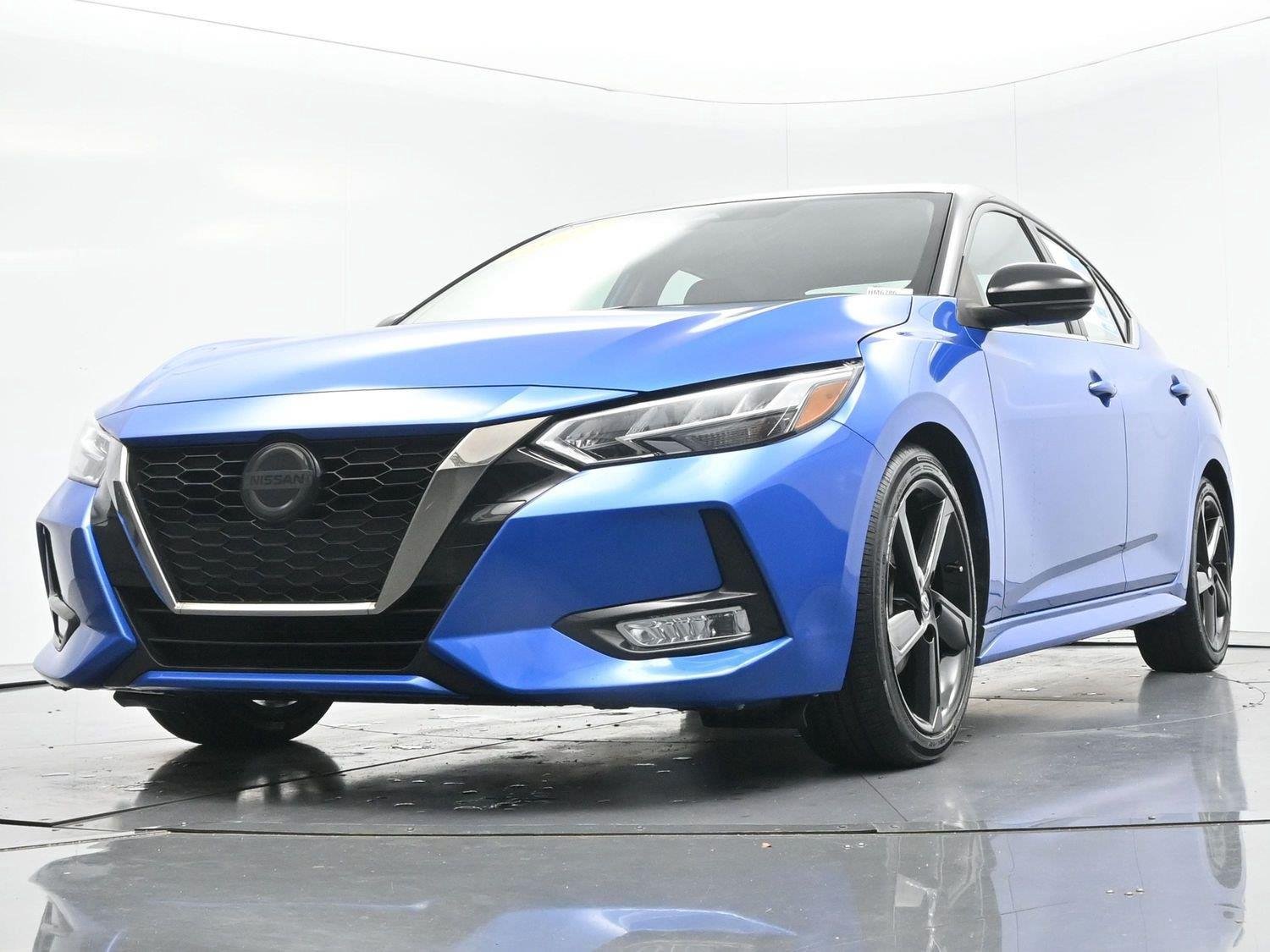 Used 2023 Electric Blue Metallic/Super Black Nissan SR image 38