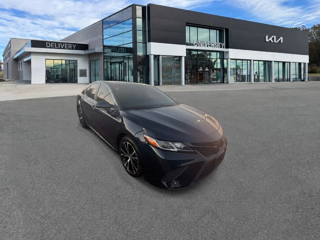 Used 2019 Blue Toyota SE image 1