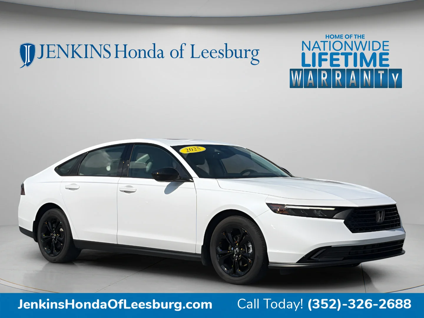 Certified Used 2025 Platinum White Pearl Honda SE image 30