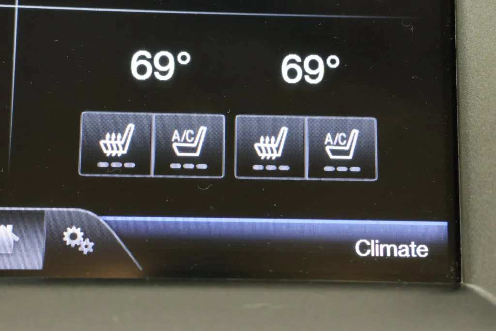 Used 2015 Luxe Lincoln  image 16