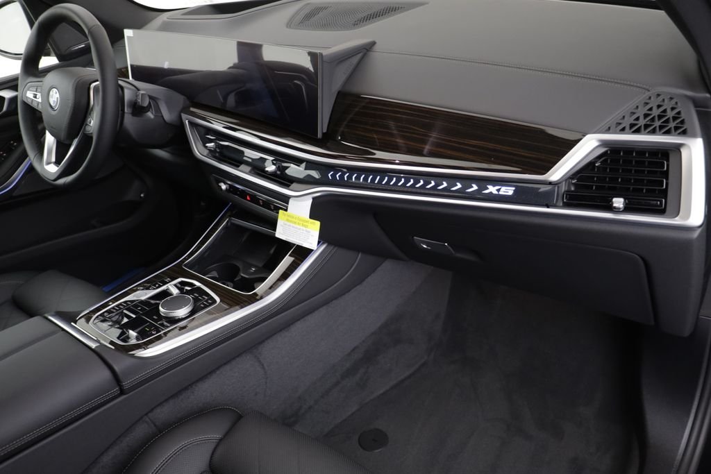 New 2026 Black Sapphire Metallic BMW xDrive50e image 21